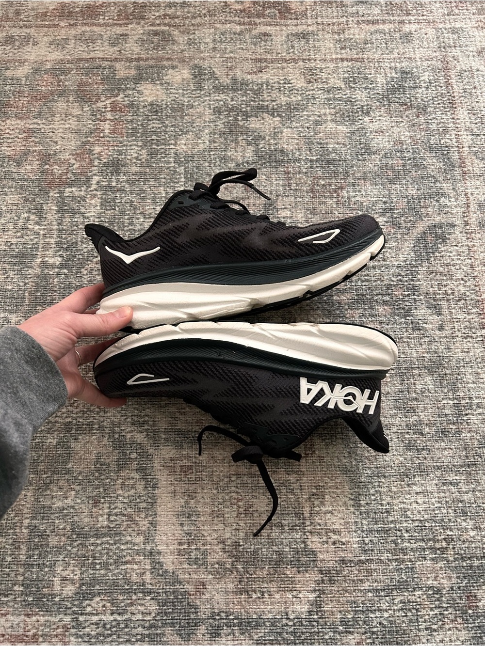 Hoka Clifton 9